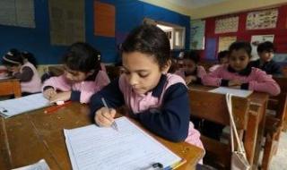 انتظام
      الدراسة
      وحضور
      مرتفع
      للطلاب
      فى
      ثالث
      أيام
      العام
      الدراسى
      الجديد