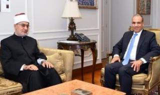 وزير
      الخارجية
      يستقبل
      مفتى
      الجمهورية..
      ويؤكد:
      نثمن
      دور
      "الإفتاء"
      فى
      نشر
      الوسطية