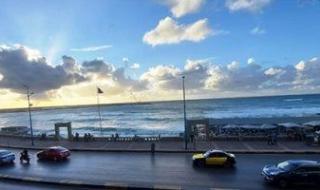 تحذير
      جوى
      لبعض
      المحافظات
      وبداية
      تكاثف
      السحب
      على
      القاهرة
      الكبرى