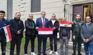 توافد
      كبير
      للناخبين
      بالمرحلة
      الثانية
      من
      انتخابات
      النواب
      فى
      روما..
      صور