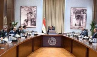 رئيس
      الوزراء
      يتابع
      الموقف
      التنفيذى
      لمشروع
      تطوير
      مدينة
      النيل
      الطبية
      (معهد
      ناصر)