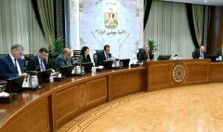 مدبولى:
      نحرص
      على
      إطلاق
      حزمة
      استثمارية
      لإعطاء
      دفعة
      للقطاعات
      الواعدة
      باقتصادنا