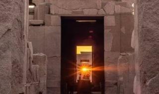 ظاهرة
      فلكية
      نادرة..
      الأقصر
      على
      موعد
      مع
      تعامد
      الشمس
      على
      الكرنك
      21
      ديسمبر