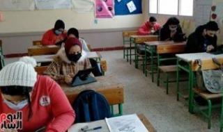 وزارة
      التعليم:
      3
      نماذج
      لامتحان
      نصف
      العام
      للثانوى
      وعقد
      الاختبار
      إلكترونيا