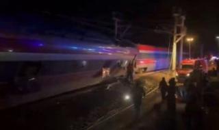 ارتفاع
      عدد
      ضحايا
      تصادم
      قطارين
      فى
      إسبانيا
      إلى
      21
      قتيلا..
      فيديو