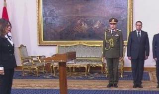جيهان
      زكى
      تؤدى
      اليمين
      الدستورية
      وزيرا
      للثقافة
      أمام
      الرئيس
      السيسى