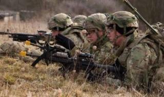 الجيش
      الأمريكى
      يستعد
      لاحتمال
      حرب
      تستمر
      أسابيع
      ضد
      إيران