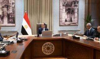 رئيس
      الوزراء
      يستعرض
      محاور
      عمل
      وزارة
      الاتصالات
      خلال
      الفترة
      المقبلة