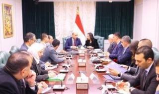 وزيرا
      التضامن
      والعمل:
      تبسيط
      إجراءات
      التأمين
      الاجتماعى
      للعمالة
      غير
      المنتظمة