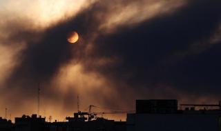 موجة
      قصف
      واسعة
      تضرب
      إيران..
      والصواريخ
      تنهال
      على
      "قلب
      إسرائيل"