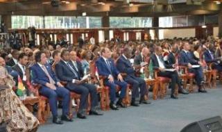 الرئيس
      السيسى
      يدعو
      منظومة
      الشحن
      البحري
      الدولية
      لمعالجة
      الاختناقات
      وانعكاساتها
      على
      التجارة
      العالمية