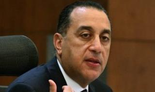 الحكومة
      تتحرك
      لكسر
      عبء
      الفوائد..
      تعرف
      على
      الإجراءات
      والمستهدف