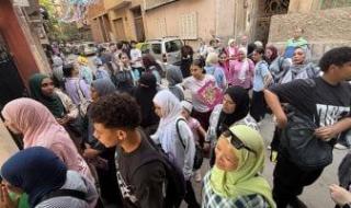 ممنوع
      المحمول..
      تفتيش
      طلاب
      الشهادة
      الإعدادية
      في
      الجيزة
      قبل
      دخول
      اللجان