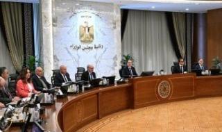 مدبولى:
      توجيهات
      من
      الرئيس
      باستمرار
      جهود
      تطوير
      منظومة
      التعليم
      العالى