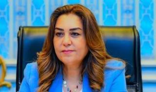 وزيرة
      التنمية
      المحلية
      تتابع
      حادث
      غرق
      صندل
      بميناء
      السد
      العالي
      بأسوان