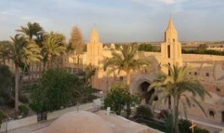 دير
      الأنبا
      بيشوى
      بوادى
      النطرون
      يعتذر
      عن
      عدم
      استقبال
      الزائرين
      يوليو
      الجارى