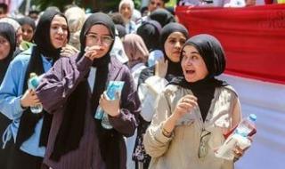 لطلاب
      الثانوية
      العامة..
      سجل
      الآن
      لتصلك
      النتيجة
      فور
      اعتمادها
      من
      الوزير
