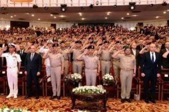 وزير
      الدفاع
      يشهد
      مناقشة
      البحث
      الرئيسى
      لهيئة
      البحوث
      العسكرية..
      فيديو