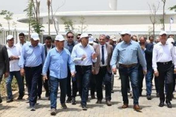 رئيس
الوزراء
يتابع
الموقف
التنفيذى
لمشروع
حديقة
"تلال
الفسطاط"