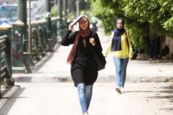 حر
      لا
      يُطاق
      ورياح
      وأتربة..
      تفاصيل
      حالة
      الطقس
      اليوم
      الجمعة
      13
      يونيو
      2025