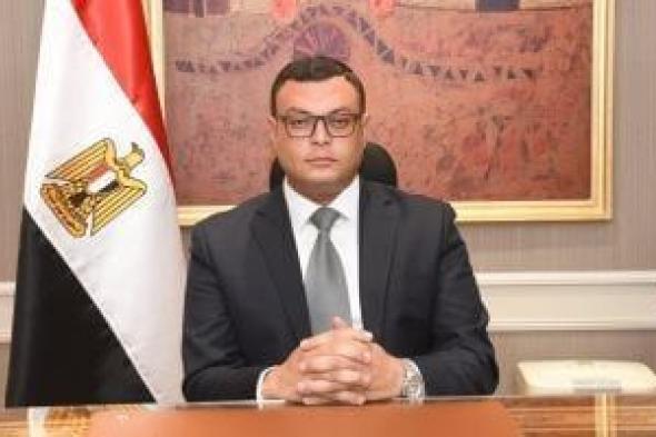الإسكان:
      استبدال
      كشافات
      الإنارة
      بليد
      وإزالة
      وصلات
      المياه
      الخلسة
      بالمدن
      الجديدة