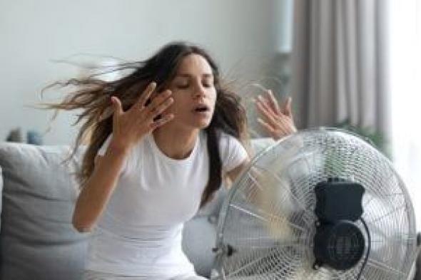 الطقس
      اليوم
      شديد
      الحرارة
      وشبورة
      صباحا
      والعظمى
      بالقاهرة
      37
      درجة