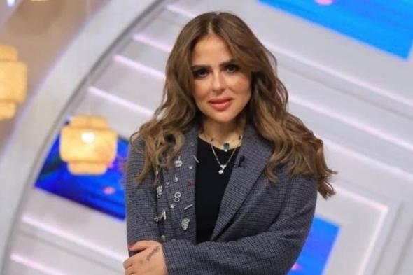 رغم
      اعترافها
      بالسرقة
      واعتذارها..
      فنانة
      ألمانية
      تعلن
      انضمامها
      لضحايا
      مها
      الصغير
      "بعد
      الدنماركية
      والفرنسي"