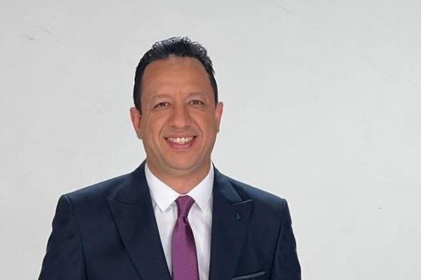 إسلام
      صادق
      يطرح
      سؤالاً
      مثيرا
      بشأن
      الخطيب
      والأهلي