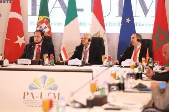 خسرنا
      السنة
      اللي
      فاتت
      7
      مليار
      دولار
      في
      قناة
      السويس