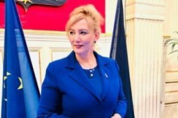 مسؤول
      بالمراسم
      الفرنسية:
      فوز
      خالد
      العناني
      باليونسكو
      فخر
      لكل
      المصريين