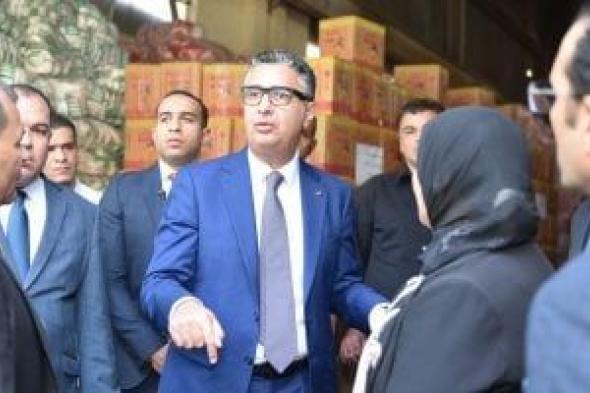 وزير
      التموين
      يؤكد
      توافر
      السلع
      بالمنافذ
      وانتظام
      منظومة
      الدعم