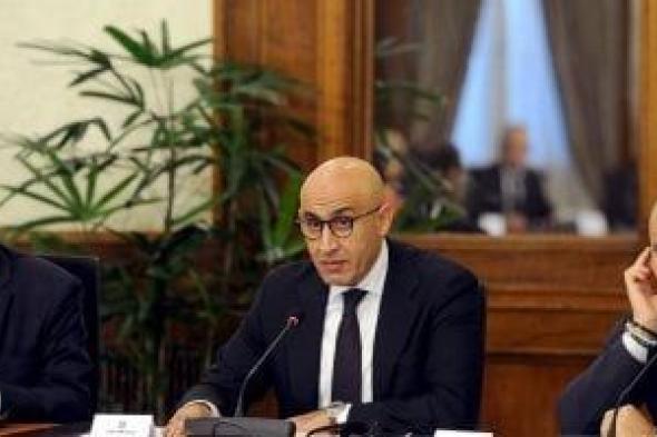 وزير
      التعليم:
      أتوجه
      بالشكر
      للرئيس
      السيسى
      تقديرا
      على
      اهتمامه
      البالغ
      بالتعليم