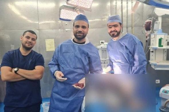 فريق
      طبي
      بدمياط
      ينقذ
      حياة
      طفل
      7
      سنوات
      بعد
      حادث
      مروع
      وتهتك
      في