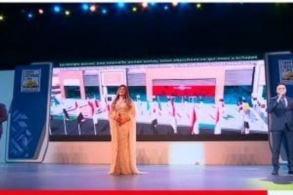 الرئيس
      السيسى
      يشاهد
      أغنية
      "على
      طول
      متجمعين"
      خلال
      افتتاح
      معرض
      إيديكس
      2025