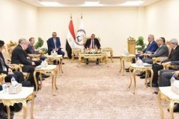 وزير
      الإنتاج
      الحربى
      يستقبل
      رئيس
      هيئة
      الصناعات
      الدفاعية
      التركية