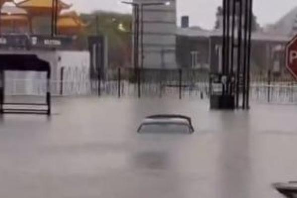 الفيضانات
      والسيول
      تجتاح
      إسرائيل
      وتغلق
      عدة
      شوارع
      ومناطق..
      فيديو