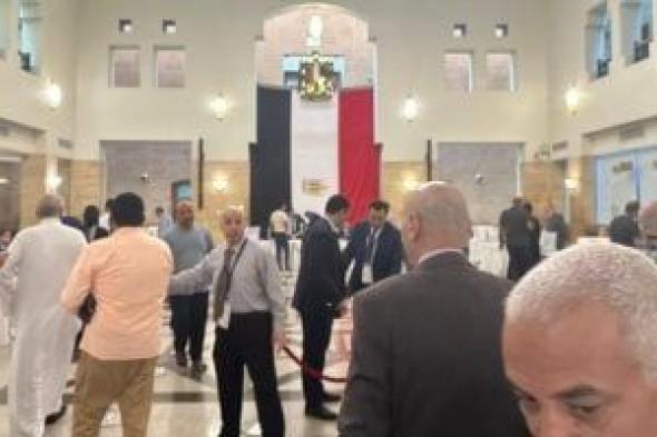 اعرف
      آلية
      تصويت
      المصريين
      فى
      الخارج
      بالدوائر
      الملغاة
      بأحكام
      القضاء