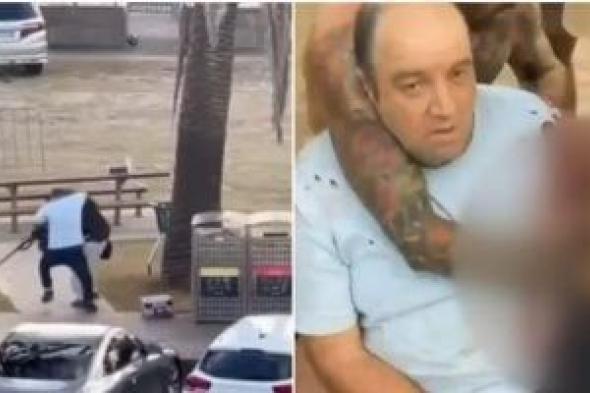 أحمد
      الأحمد
      المسلم
      بطل
      اليوم
      في
      أستراليا
      بعد
      تصديه
      للهجوم
      الإرهابى..
      فيديو