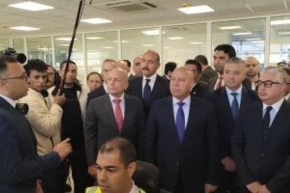 نائب
      رئيس
      الوزراء
      يشهد
      التشغيل
      التجريبى
      لمحطة
      هاتشيسون
      بميناء
      العين
      السخنة