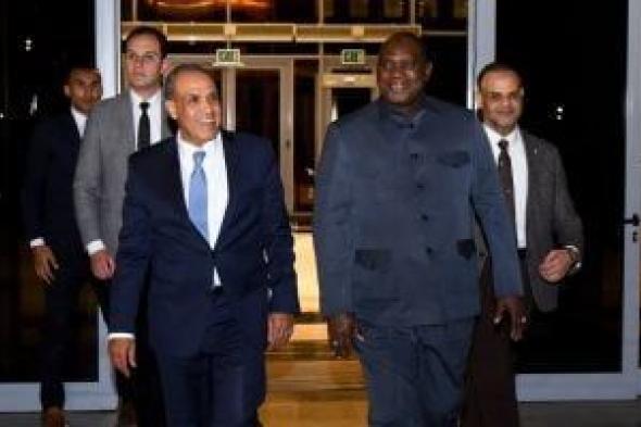 وزير
      الخارجية
      يبحث
      مع
      نظيره
      الجامبيى
      تطورات
      الأوضاع
      الإقليمية
      فى
      القارة
      الأفريقية