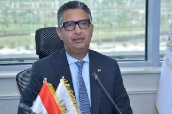 وزير
      التموين
      يقرر
      غلق
      مصنع
      مخالف
      لتعبئة
      البوتاجاز..
      ويؤكد:
      لا
      تهاون
      مع
      مخالفات