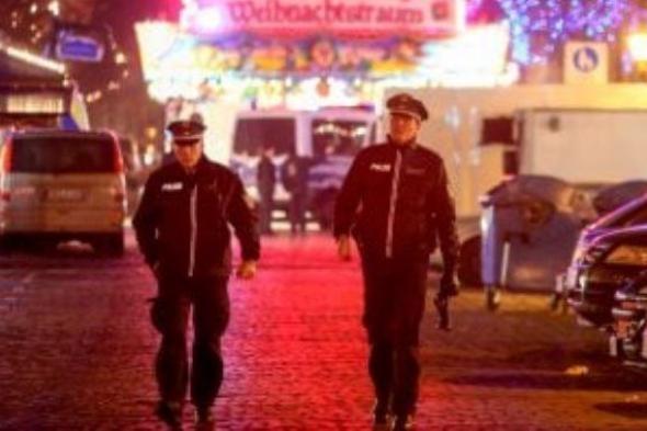 ألمانيا
      ترحل
      أول
      سوري
      مدان
      إلى
      بلاده..
      ماذا
      تعني
      الخطوة؟