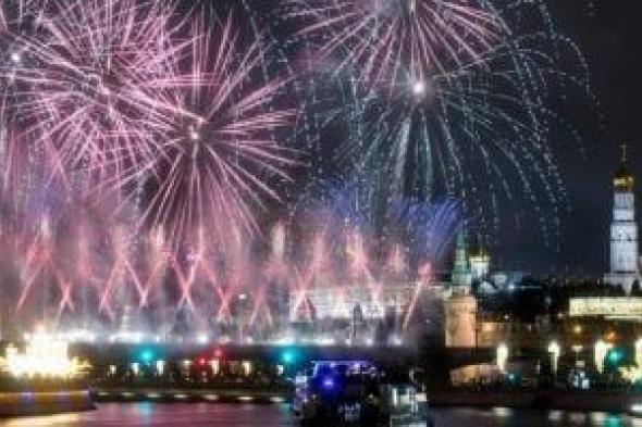 مع
      اقتراب
      رأس
      السنة..
      قانون
      المصنفات
      الفنية
      يحدد
      مواصفات
      «بدلة
      الرقص»