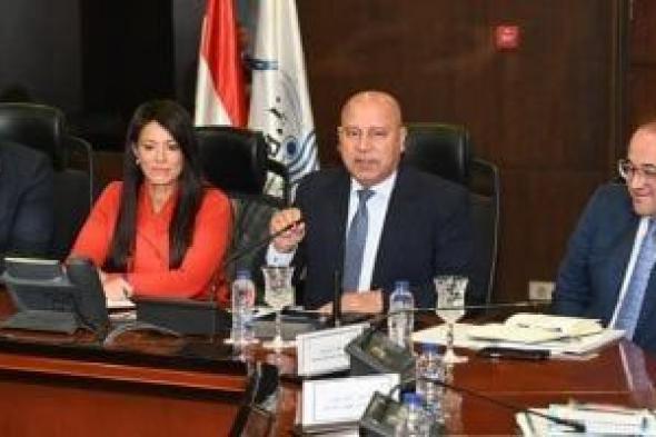 كامل
      الوزير:
      إسناد
      صيانة
      المناطق
      الصناعية
      لجمعية
      المستثمرين
      واتحاد
      الصناعات