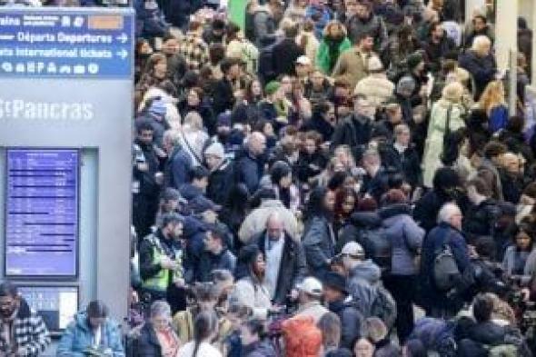 استمرار
التأخيرات
والإلغاءات
فى
رحلات
القطار
المغادرة
من
لندن
إلى
باقى
أوروبا