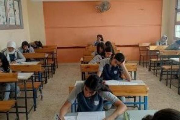 مواعيد
      امتحانات
      الفصل
      الدراسي
      الأول
      للعام
      الدراسي
      2025
      /
      2026
      بالقاهرة