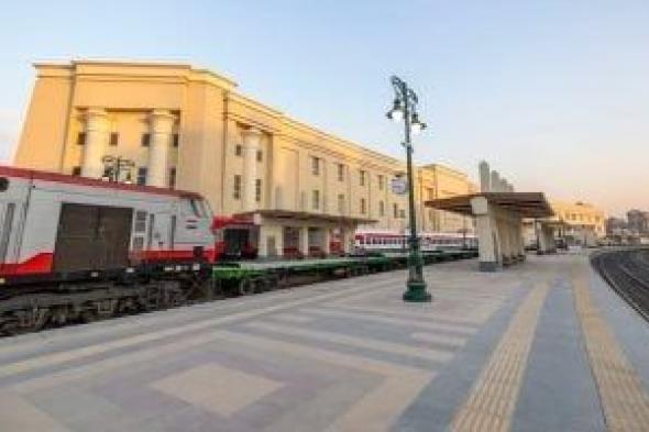 مواعيد
      قطارات
      القاهرة
      –
      أسوان
      والإسكندرية
      –
      أسوان
      اليوم
      الإثنين
      5-1-2026