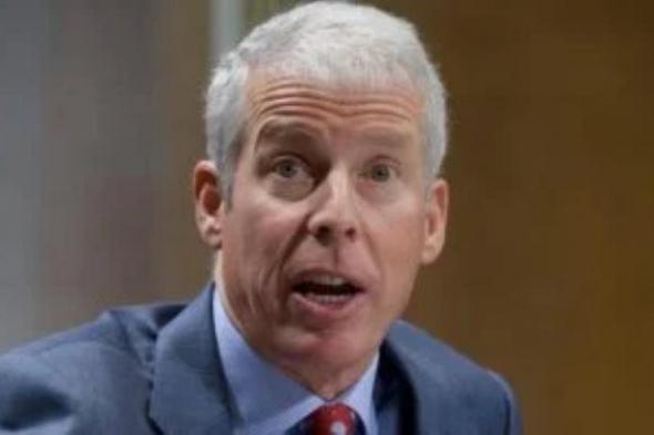 وزير
      الطاقة
      الأمريكى:
      واشنطن
      ستدير
      مبيعات
      النفط
      الفنزويلى
      لفترة
      غير
      محددة