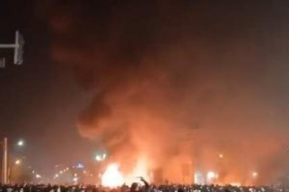 بريطانيا
      تُجلى
      سفارتها
      بالكامل
      من
      إيران