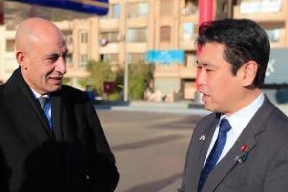 وزير
      التعليم
      يصطحب
      نظيره
      اليابانى
      لتفقد
      محور
      شينزو
      آبى